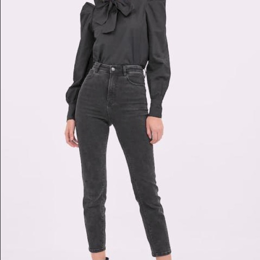 Stradivarius black denim mom jeans